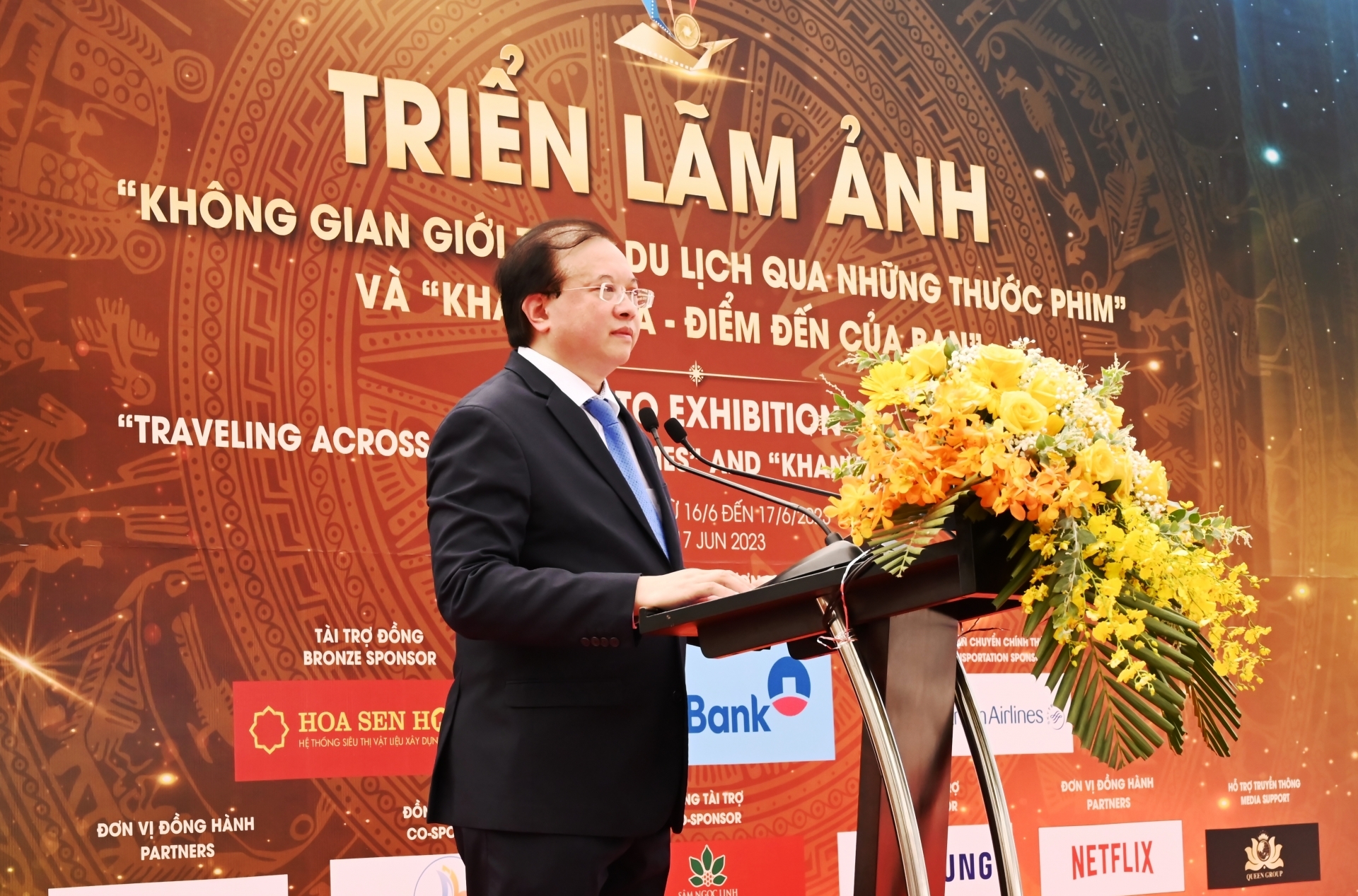  Thứ trưởng Bộ Văn hóa, Thể thao và Du lịch Tạ Quang Đông phát biểu Khai mạc Triển lãm